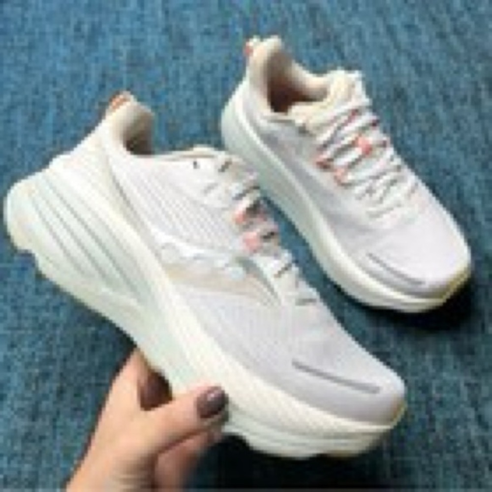 Saucony Hurricane 24 Running Shoes Women’s White Foam Mint- 9W
